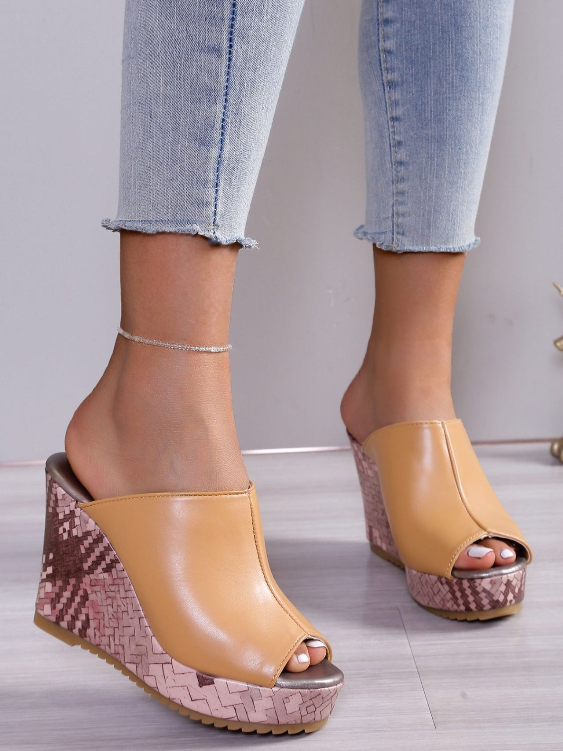 PU Leather High Heel Sandals.