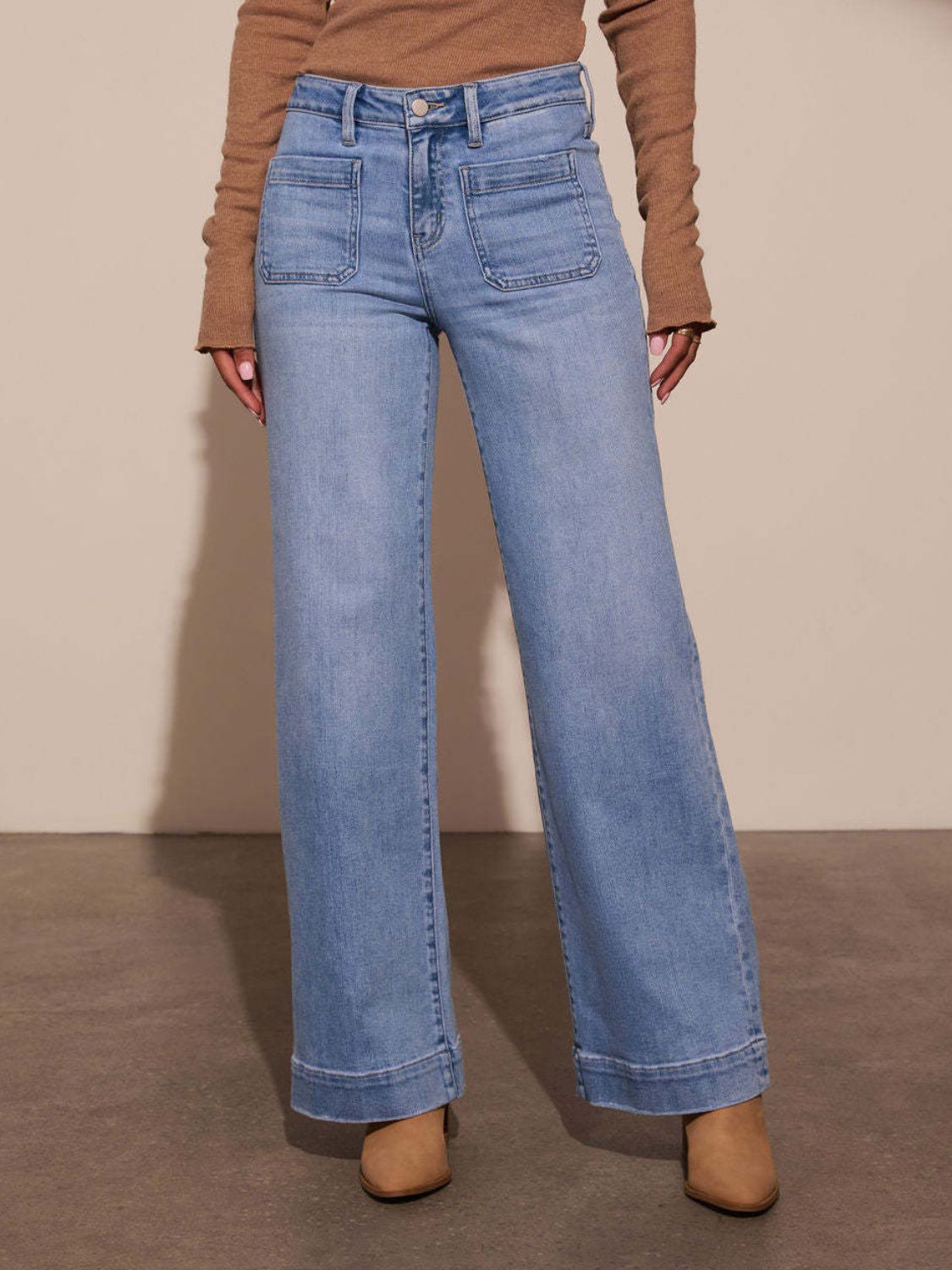 High Rise Front Pocket Patch Wide Leg Jeans.