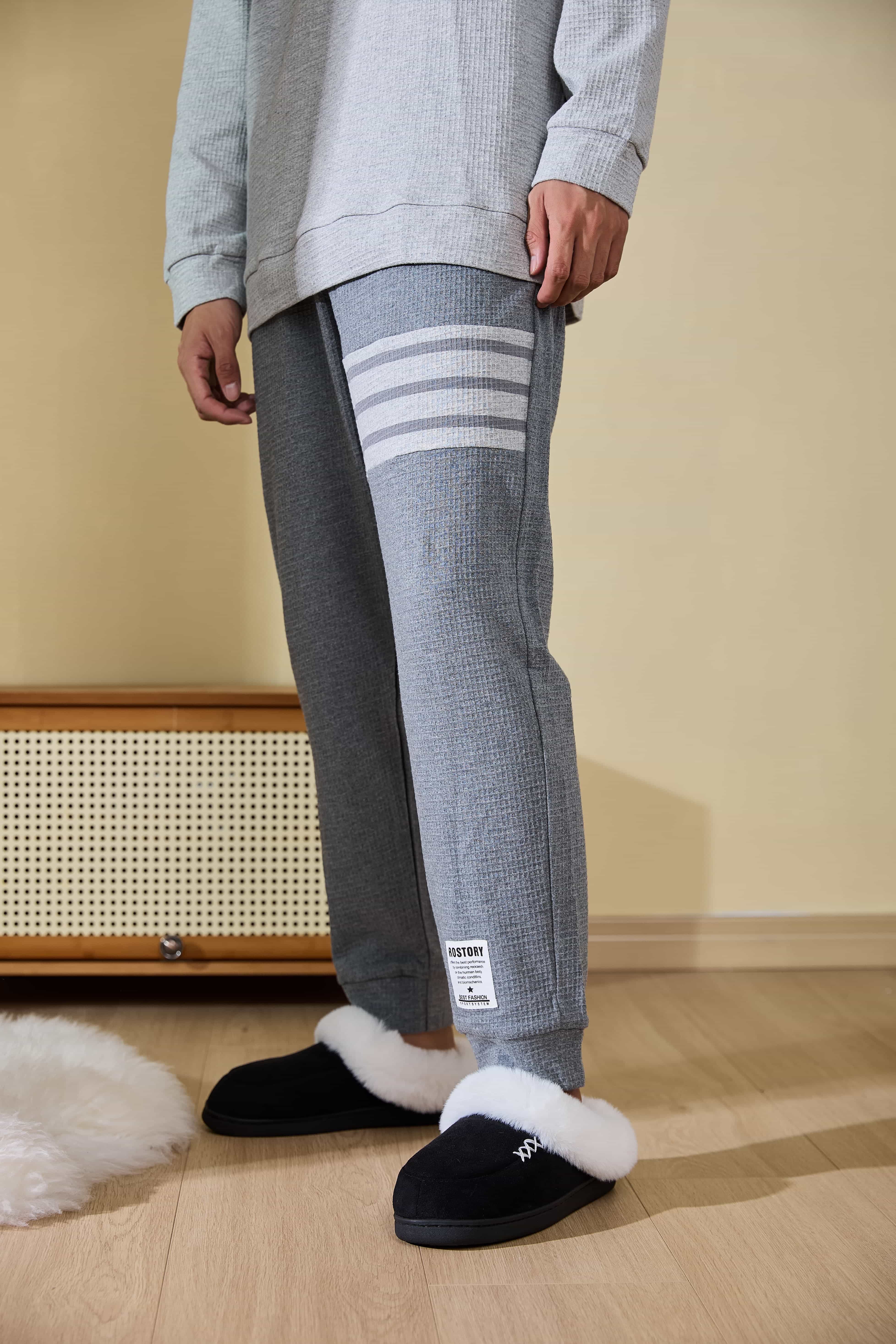 Fluff Trim Round Toe Flat Slippers.