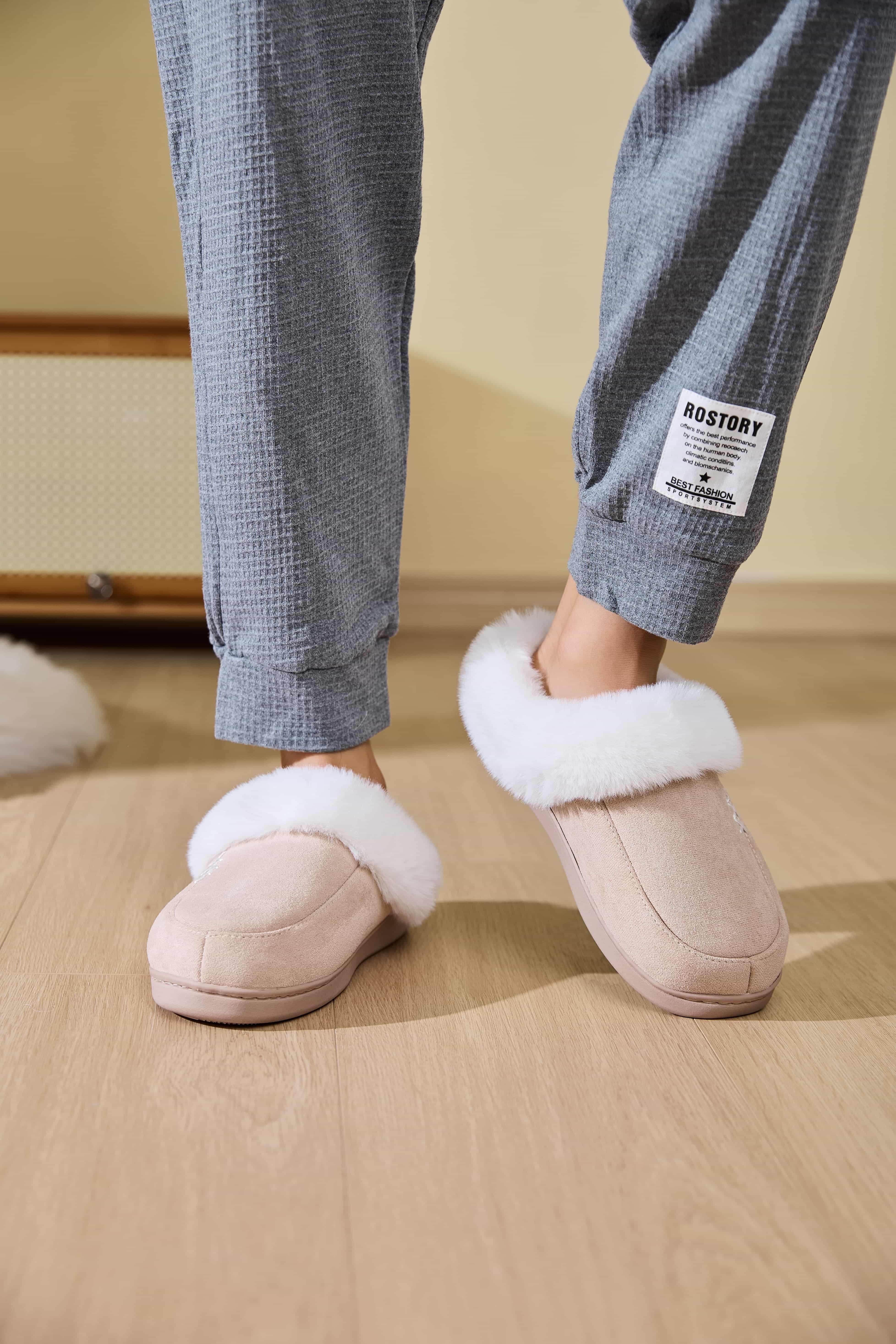 Fluff Trim Round Toe Flat Slippers.
